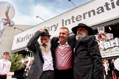 Ondřej Klišík, Miro Remo und František Klišík (v.l.) beim FIlmfest in Karlovy Vary